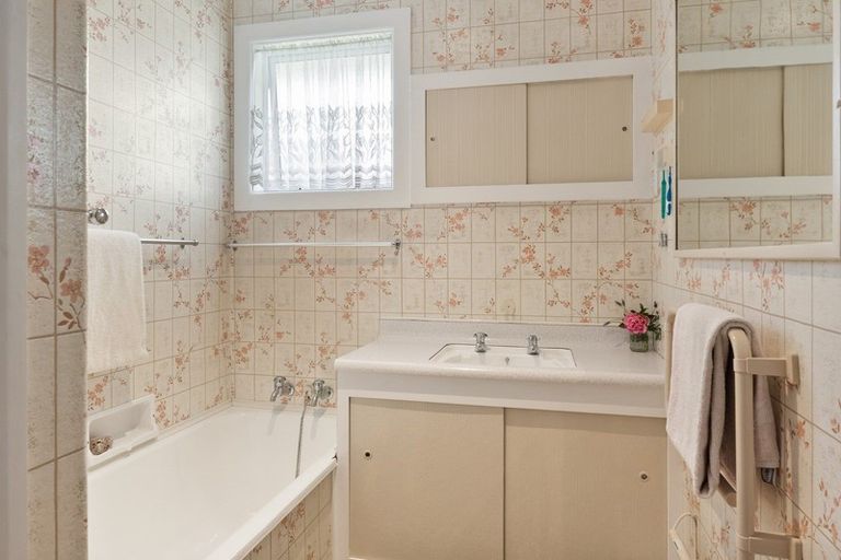 Photo of property in 316 Seaview Road, Stoke, Nelson, 7011