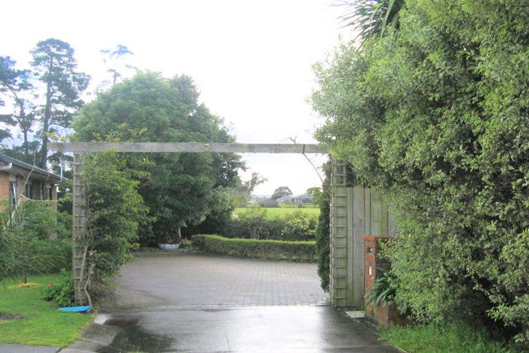 Photo of property in 21 Robina Court, Burswood, Auckland, 2013