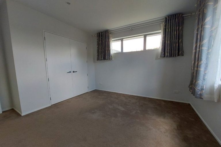 Photo of property in 28 Jelas Drive, Riverhead, 0820