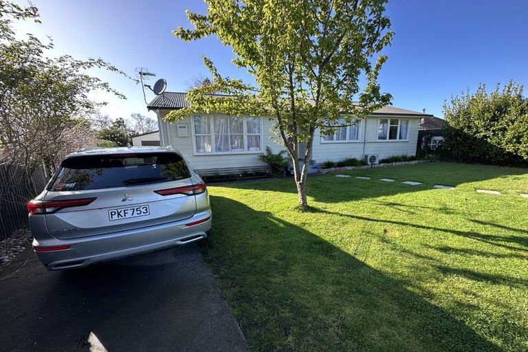 Photo of property in 2 Mcduff Place, Havelock North, 4130