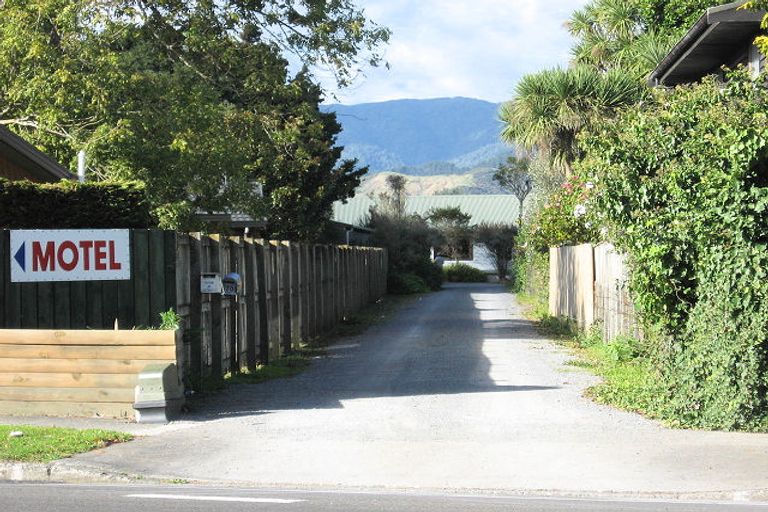 Photo of property in 270 State Highway 1, Otaki, 5512