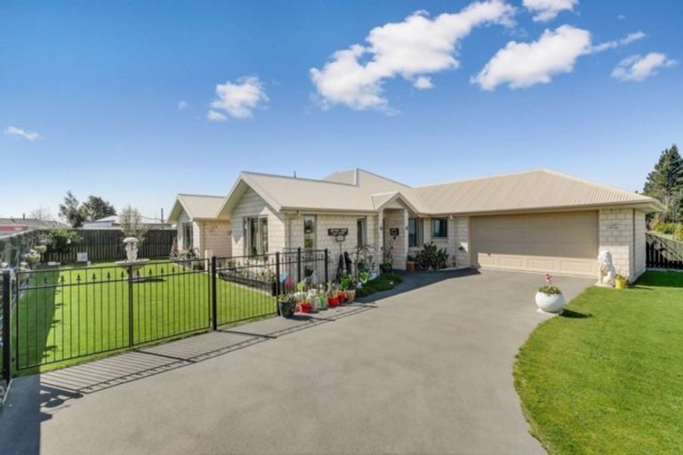 Photo of property in 21 Newbrook Terrace, Darfield, 7510