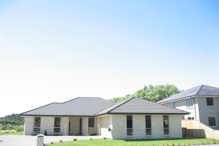 Photo of property in 15 Holbrook Way, Westmorland, Christchurch, 8025