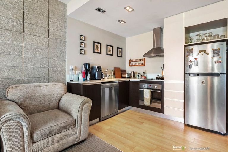 Photo of property in Revolucion Apartments, 205/28w Torrens Terrace, Mount Cook, Wellington, 6011