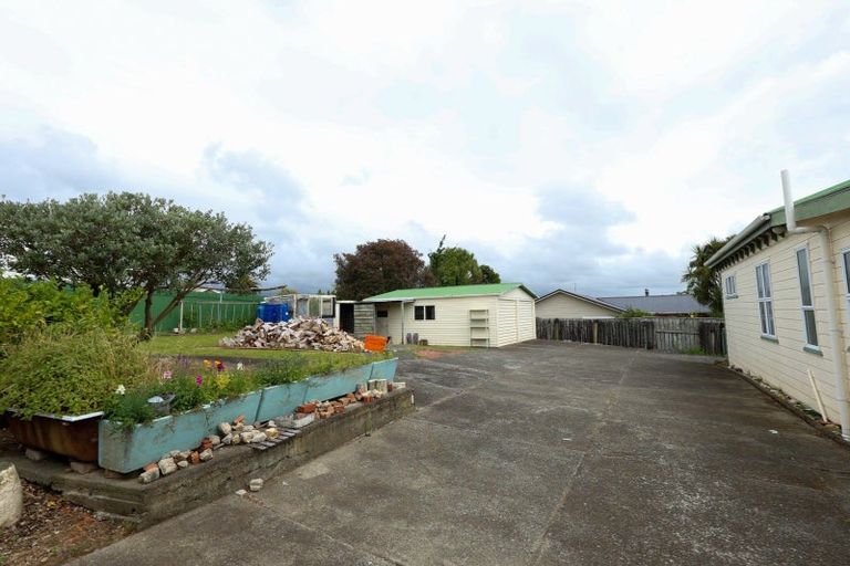 Photo of property in 6 Vincent Drive, Levin, 5510