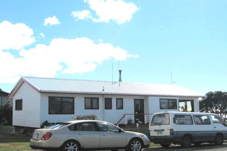 Photo of property in 16 Wharf Road, Tairua, 3508