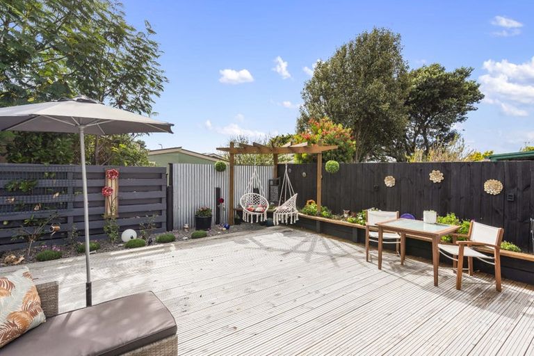 Photo of property in 25b Olive Terrace, Paraparaumu Beach, Paraparaumu, 5032