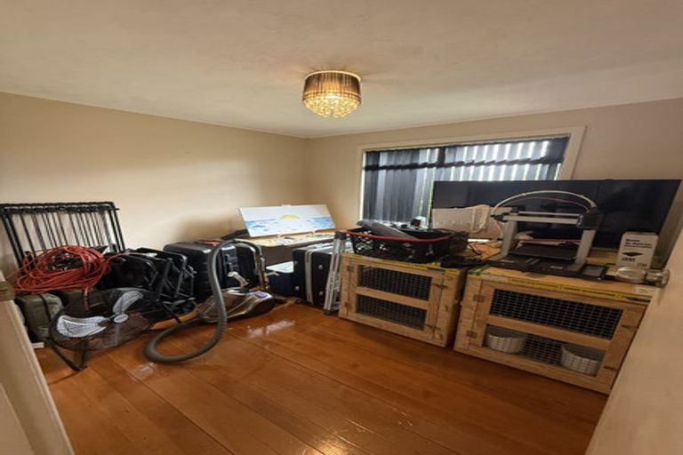 Photo of property in 50 Chorley Avenue, Massey, Auckland, 0614