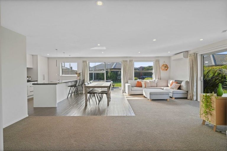 Photo of property in 6 Piper Street, Halswell, Christchurch, 8025