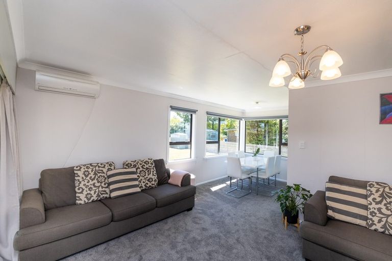 Photo of property in 15 Montjoy Street, Stratford, 4332