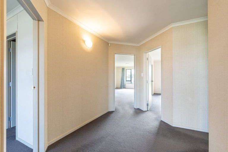 Photo of property in 21 Brooklyn Heights Drive, Kelvin Grove, Palmerston North, 4414