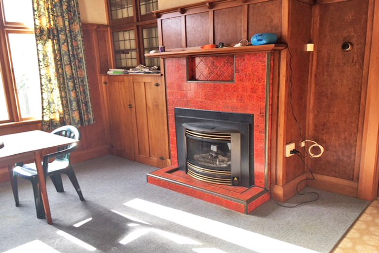 Photo of property in 30 Wharfe Street, South Hill, Oamaru, 9400