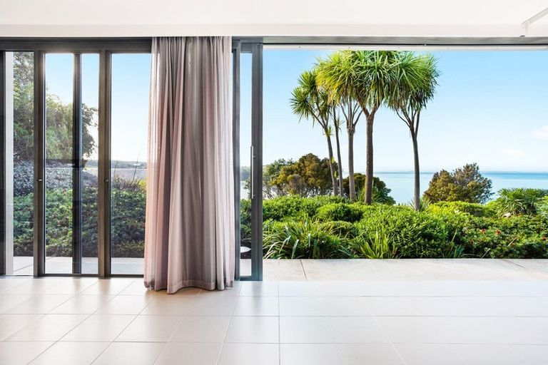 Photo of property in 37 Island View Drive, Gulf Harbour, Whangaparaoa, 0930