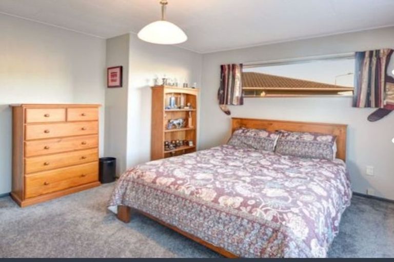 Photo of property in 17 Wickliffe Street, Mosgiel, 9024