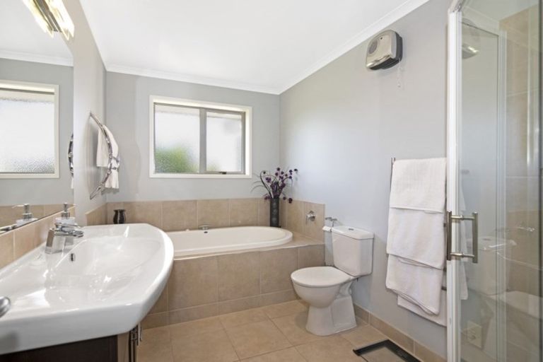 Photo of property in 6 Ryeland Avenue, Wakefield, 7025