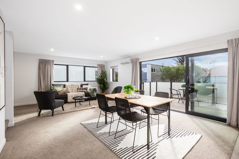 Photo of property in 12a Leighton Avenue, Waiwhetu, Lower Hutt, 5010