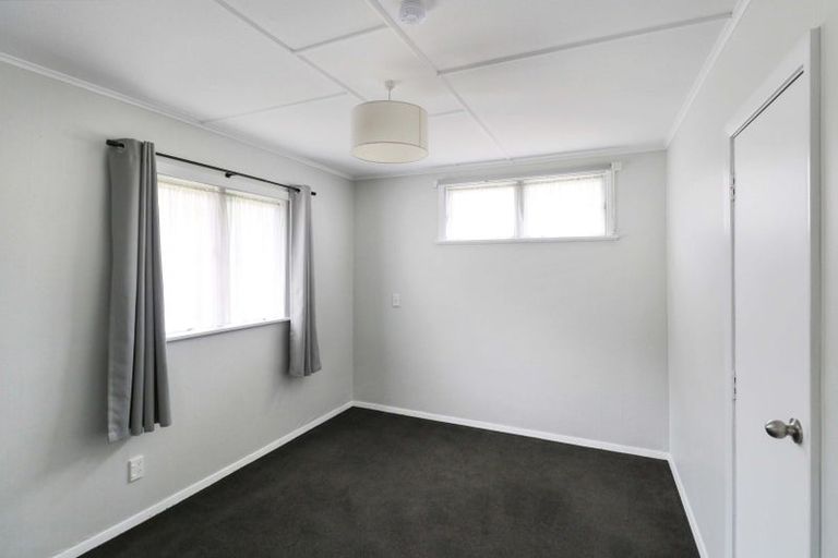 Photo of property in 68 Tawhai Street, Stokes Valley, Lower Hutt, 5019