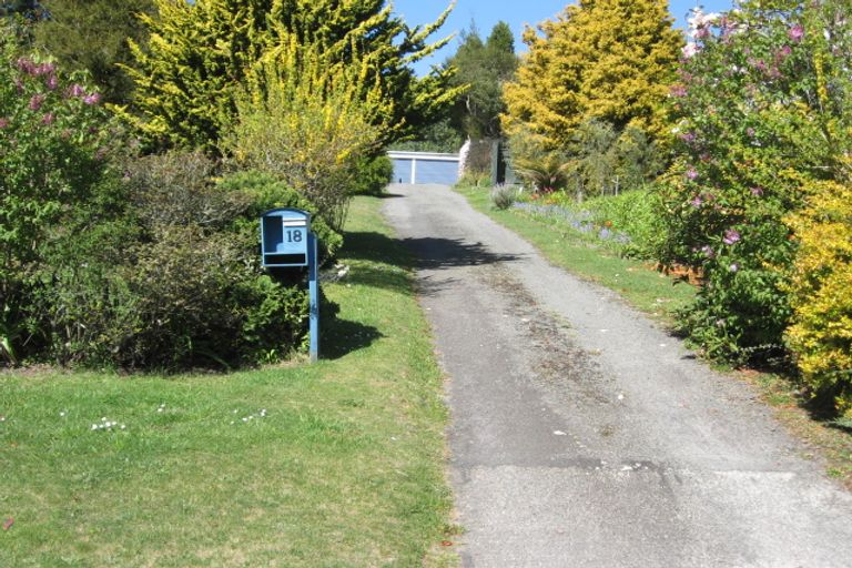 Photo of property in 18 Gosling Grove, Turangi, 3334