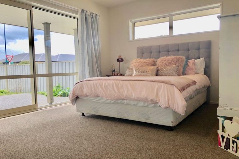 Photo of property in 11 Pakura Street, Pegasus, 7612