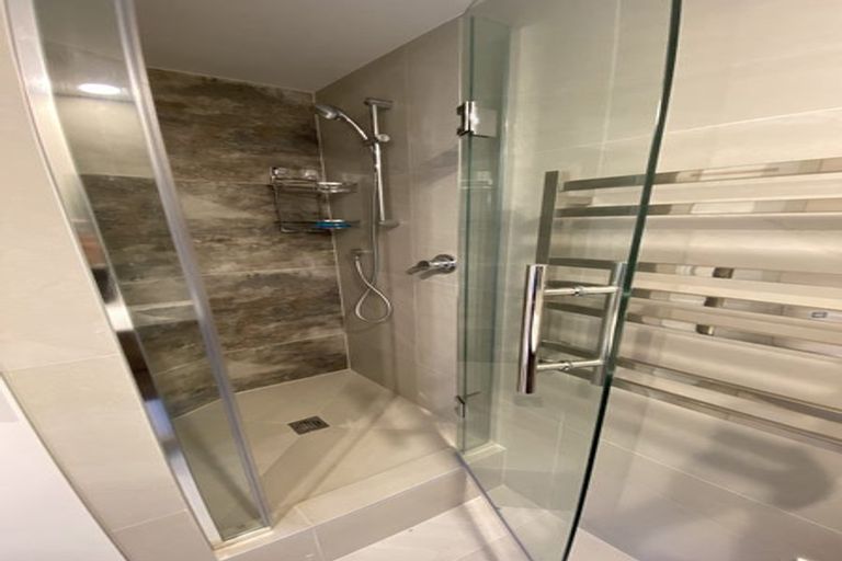 Photo of property in 7 Valley Road, Browns Bay, Auckland, 0630