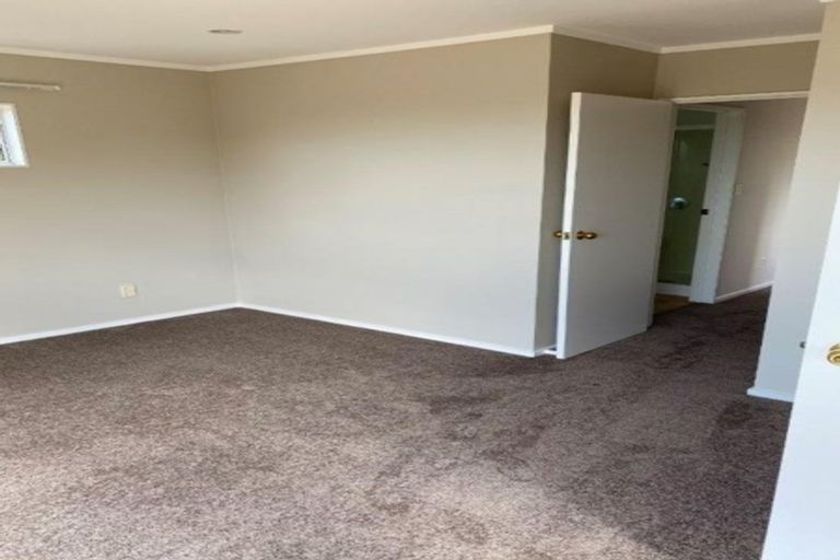 Photo of property in 1/433a East Coast Road, Mairangi Bay, Auckland, 0630