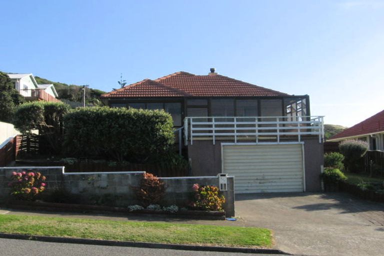 Photo of property in 111 Tireti Road, Titahi Bay, Porirua, 5022