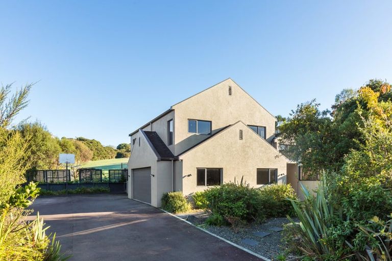 Photo of property in 8 Bowman Place, Whitby, Porirua, 5024