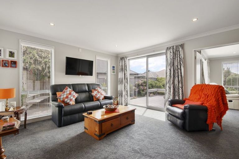 Photo of property in 7 Pimlico Place, Rangiora, 7400