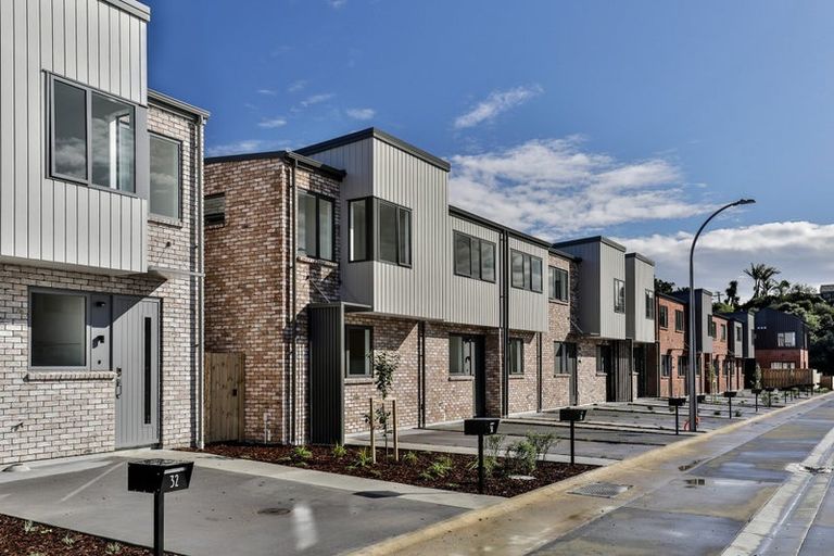 Photo of property in 105 Mangahoe Road, Mount Wellington, Auckland, 1062