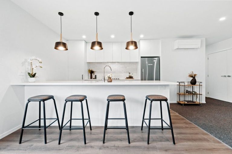 Photo of property in 37 Woodpecker Street, Lake Hawea, 9382