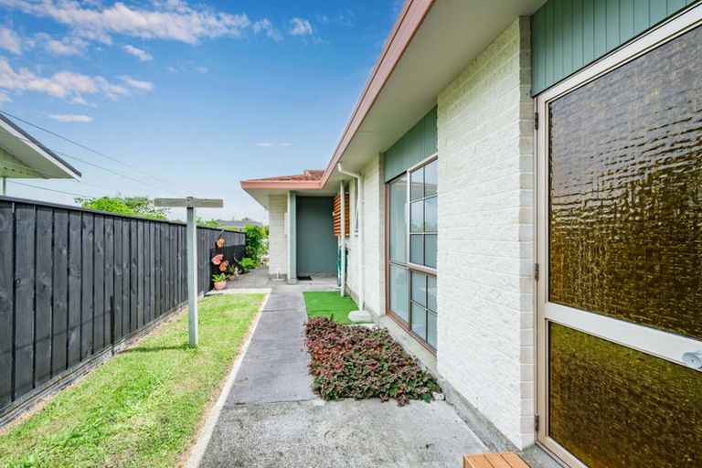 Photo of property in 2b Tawa Street, Waikanae, 5036