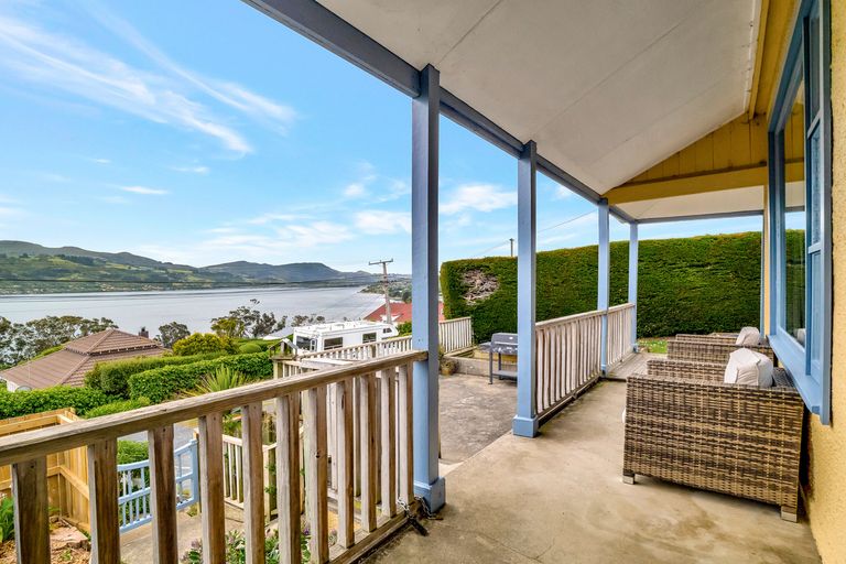 Photo of property in 42 Marion Street, Macandrew Bay, Dunedin, 9014