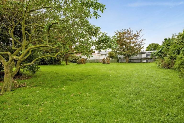 Photo of property in 194 Egmont Street, Patea, 4520