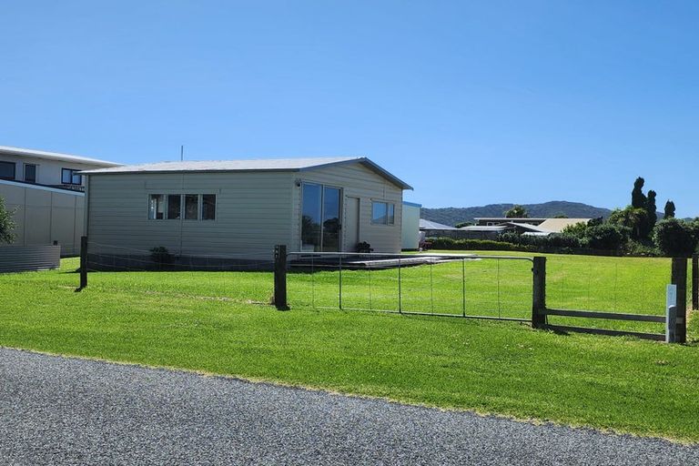 Photo of property in 751 Whangaruru North Road, Whangaruru, Russell, 0184