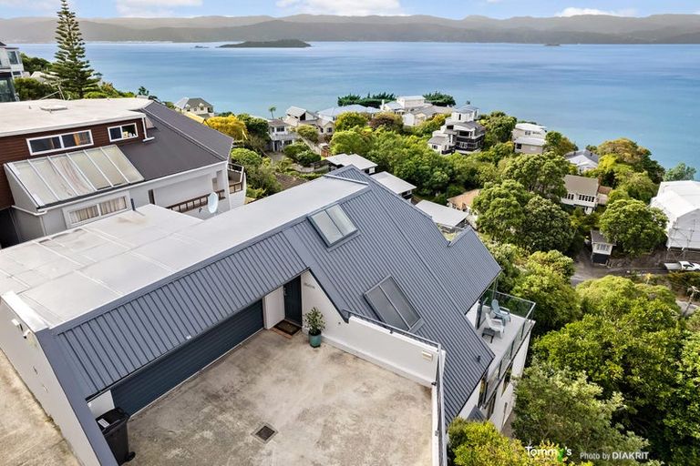 Photo of property in 10 Shalimar Crescent, Khandallah, Wellington, 6035