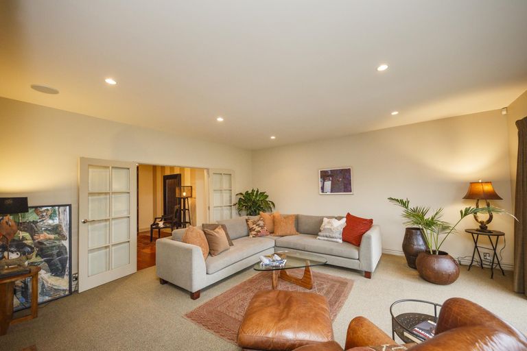 Photo of property in 17a Montgomery Terrace, Hokowhitu, Palmerston North, 4410