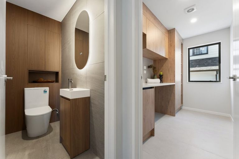 Photo of property in 25 Kumukumu Road, Long Bay, Auckland, 0630