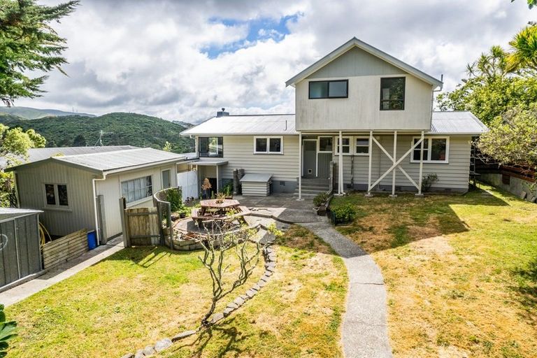 Photo of property in 3 Bermer Road, Belmont, Lower Hutt, 5010