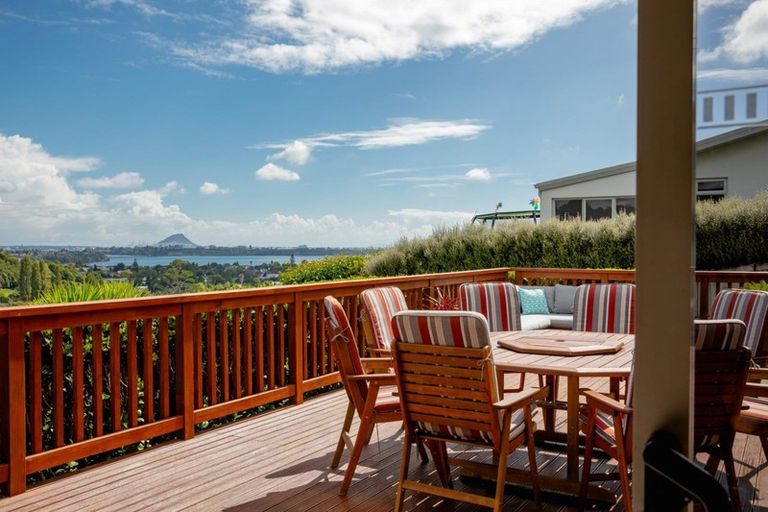 Photo of property in 19 Estuary View Road, Welcome Bay, Tauranga, 3112