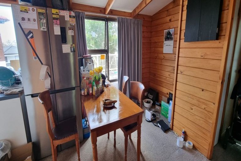 Photo of property in 96 Waimumu Road, Massey, Auckland, 0614