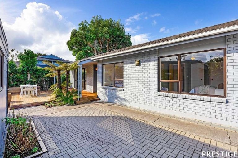 Photo of property in 1/4 Sylvan Park Avenue, Milford, Auckland, 0620