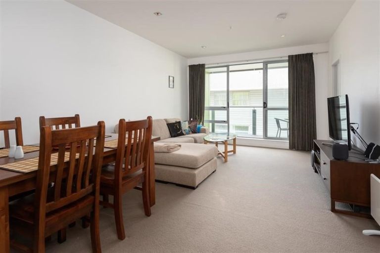 Photo of property in 3c/1 Hanson Street, Mount Cook, Wellington, 6021