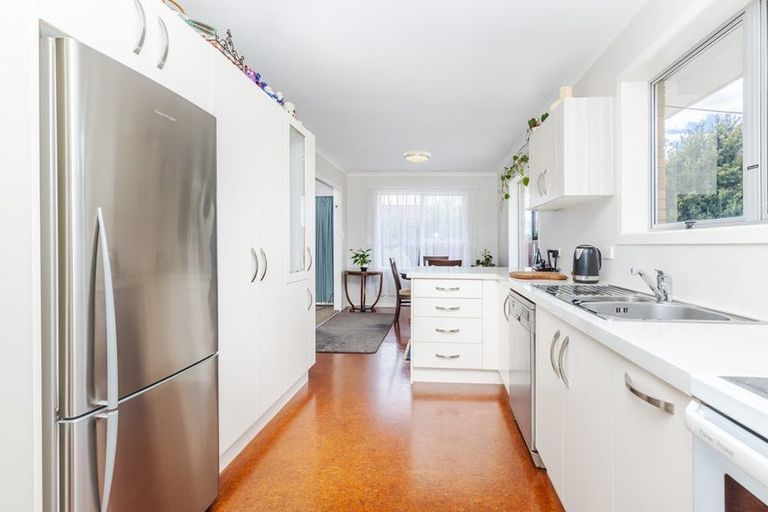 Photo of property in 11 Fiona Place, Dinsdale, Hamilton, 3204