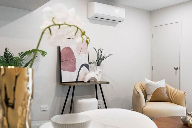 Photo of property in 60d Seymour Road, Sunnyvale, Auckland, 0612