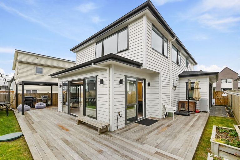 Photo of property in 19 Hangar Lane, Whenuapai, Auckland, 0618