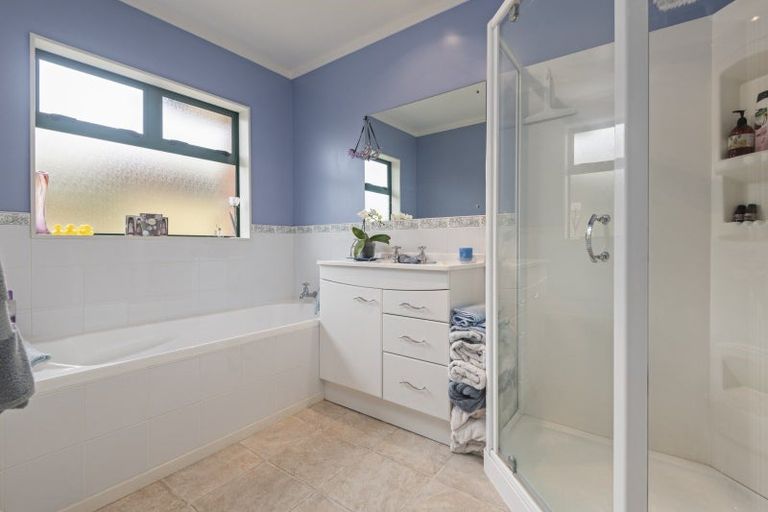 Photo of property in 9 Brookside Close, Highbury, Palmerston North, 4412