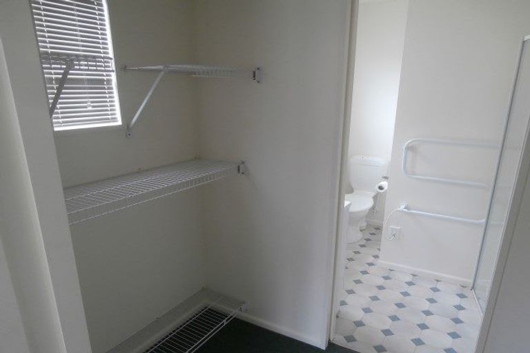 Photo of property in 150 Avonhead Road, Avonhead, Christchurch, 8042