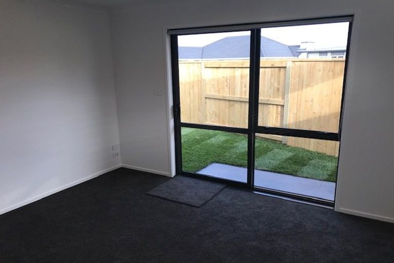 Photo of property in 25 Kotiate Street, Papamoa Beach, Papamoa, 3118