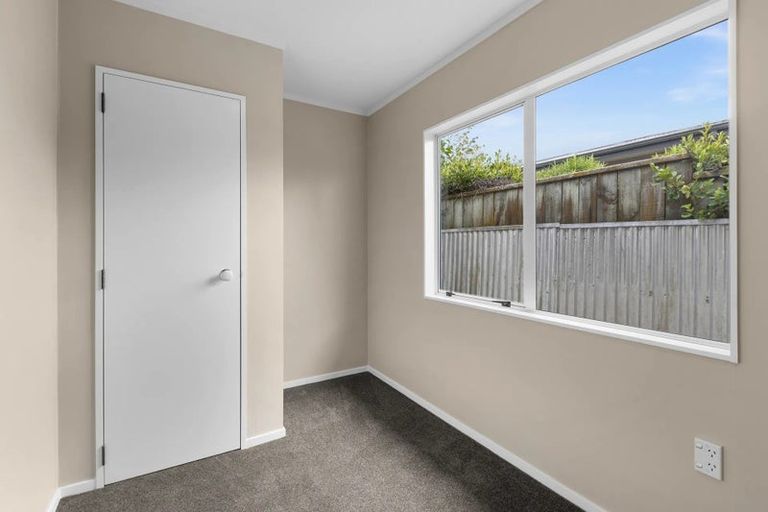 Photo of property in 2/1400 Woodstock Avenue, Mayfair, Hastings, 4122