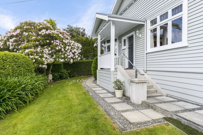 Photo of property in 18 Cashmere Avenue, Khandallah, Wellington, 6035